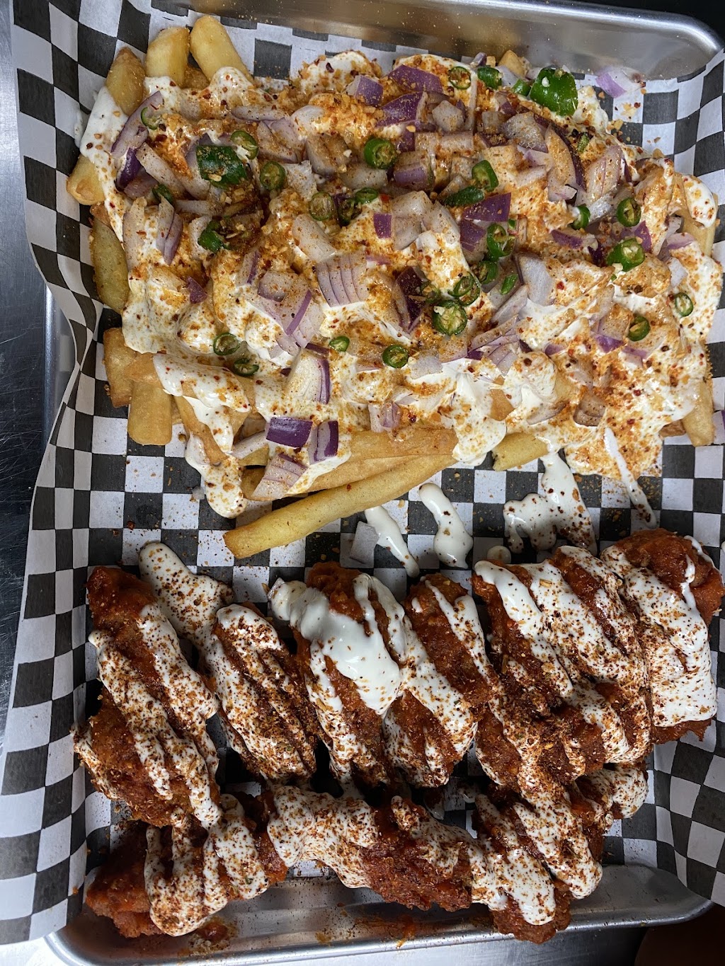 6IXTY WINGS | 15400 Hurontario St, Town Of Caledon, ON L7C 2C3, Canada | Phone: (519) 303-9509