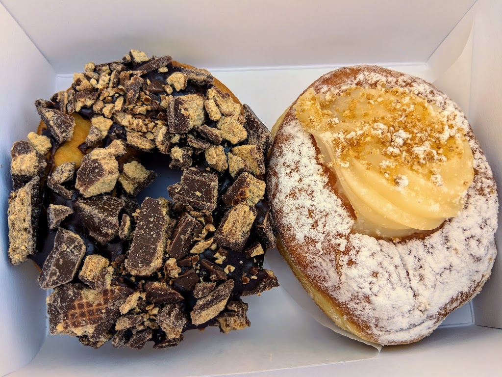 Sanremo Bakery | 374 Royal York Rd, Etobicoke, ON M8Y 2R3, Canada | Phone: (416) 255-2808