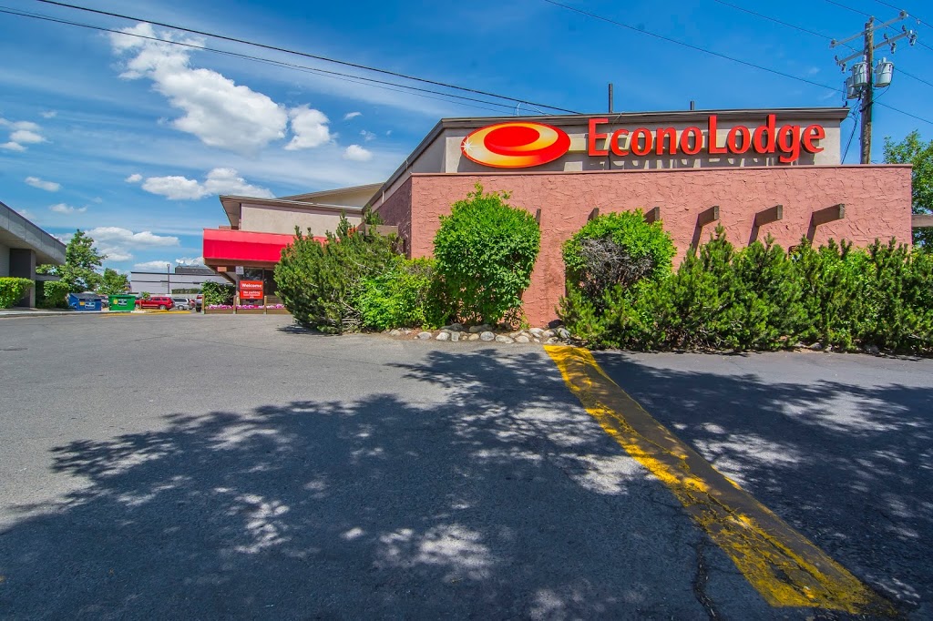 Econo Lodge Motel Village | 2440 16 Ave NW, Calgary, AB T2M 0M5, Canada | Phone: (403) 289-2561