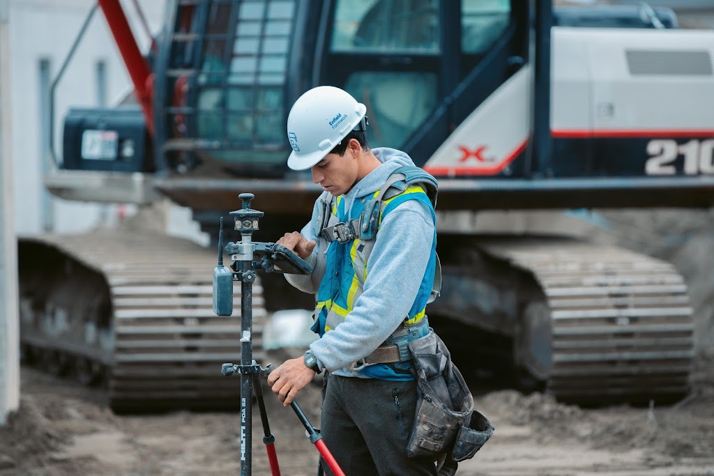 Enfield Formwork | 35729 Hawksview Pl, Abbotsford, BC V3G 2Y1, Canada | Phone: (604) 835-8854
