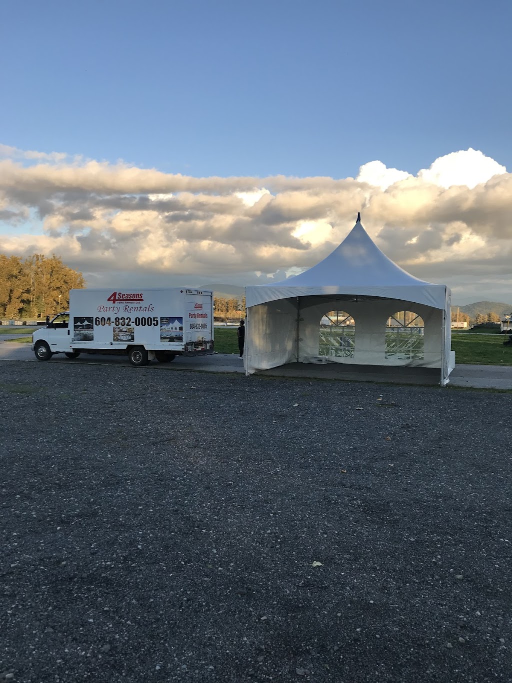 4 Seasons Party Rentals | 3240 Goldfinch St, Abbotsford, BC V2T 5R8, Canada | Phone: (604) 832-0005