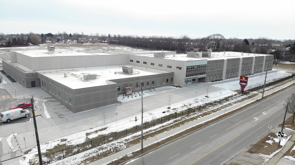 Leamington District Secondary School | 80 Oak St W, Leamington, ON N8H 2B3, Canada | Phone: (519) 326-6191