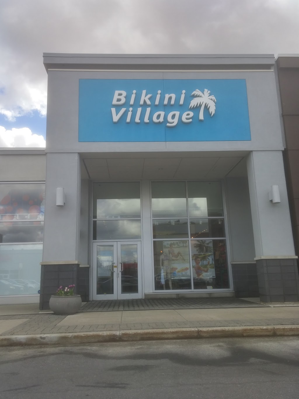 Bikini Village | 9335 Boulevard Leduc, Brossard, QC J4Y 0A5, Canada | Phone: (450) 676-7688