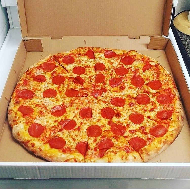 CiCis Pizza & Wings, Toronto | 1618 Queen St W, Toronto, ON M6R 1A8, Canada | Phone: (416) 533-3311