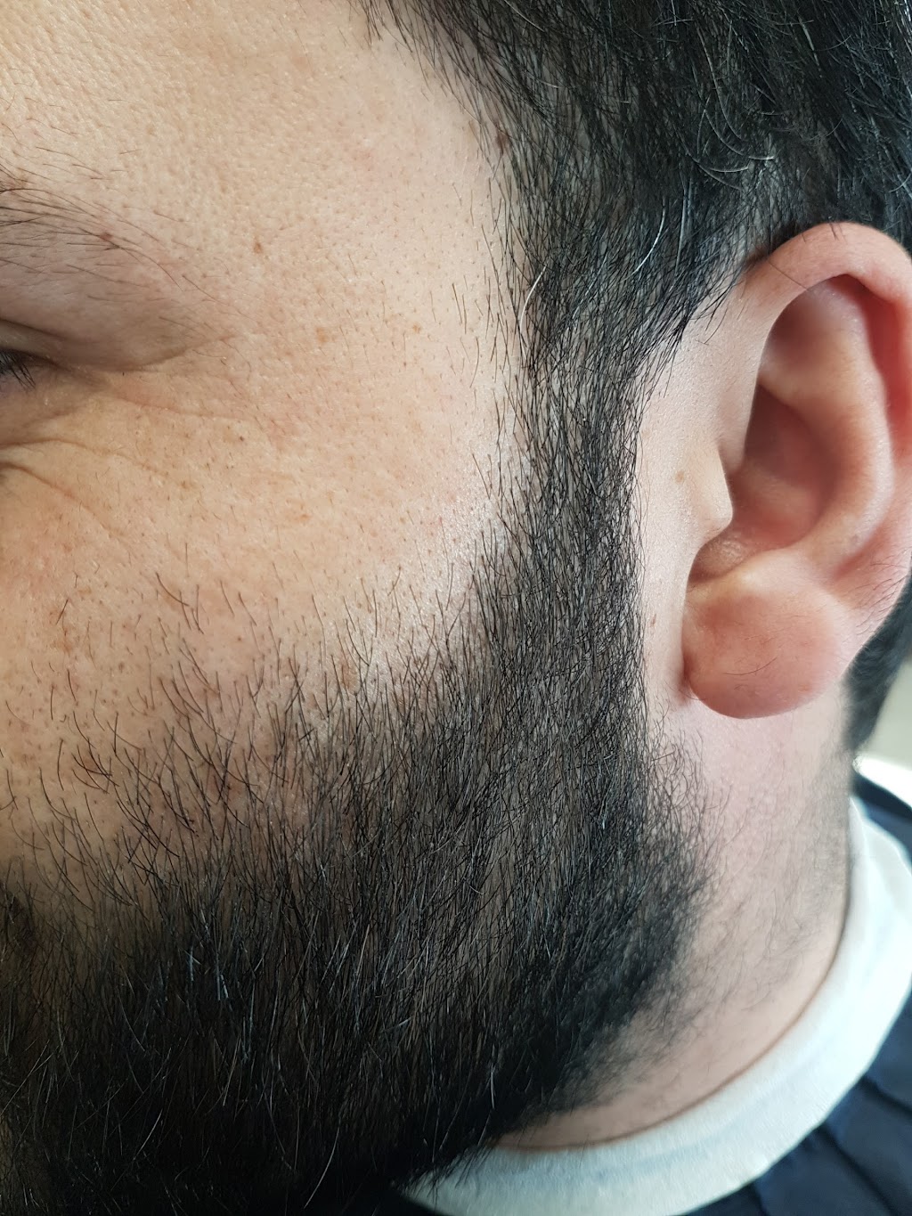 Aymans Hair Design BARBER SHOP | 1600 Merivale Rd, Nepean, ON K2G 5J8, Canada | Phone: (613) 226-0909