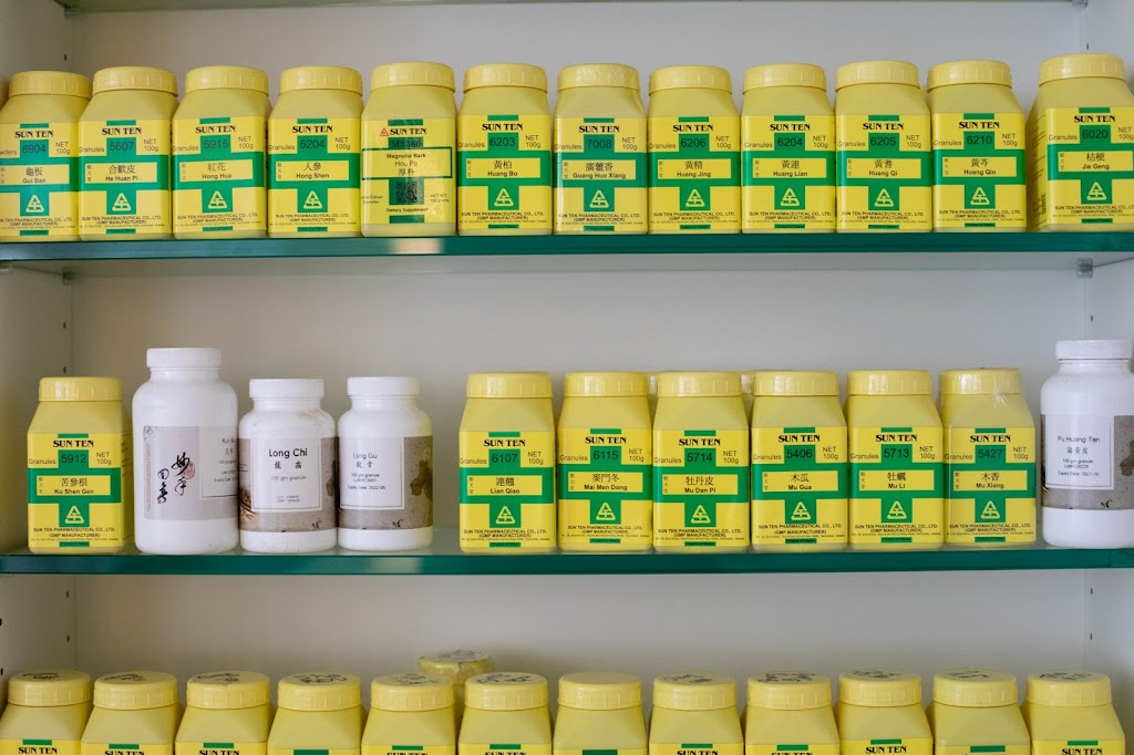 Creekside Health | Integrative Clinic | 2059 Lake Placid Rd #110, Whistler, BC V8E 0B6, Canada | Phone: (604) 962-2447
