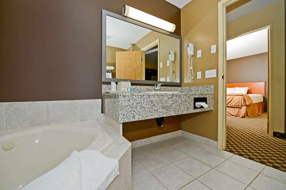 Best Western Strathmore Inn | 550 AB-1, Strathmore, AB T1P 1M6, Canada | Phone: (403) 934-5777