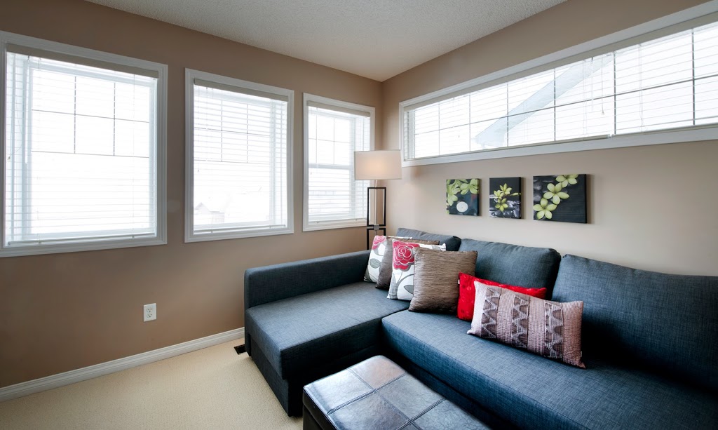 Short Term Home Rental Edmonton Alberta | 9061 Scott Crescent NW, Edmonton, AB T6R 0E8, Canada | Phone: (780) 868-5603