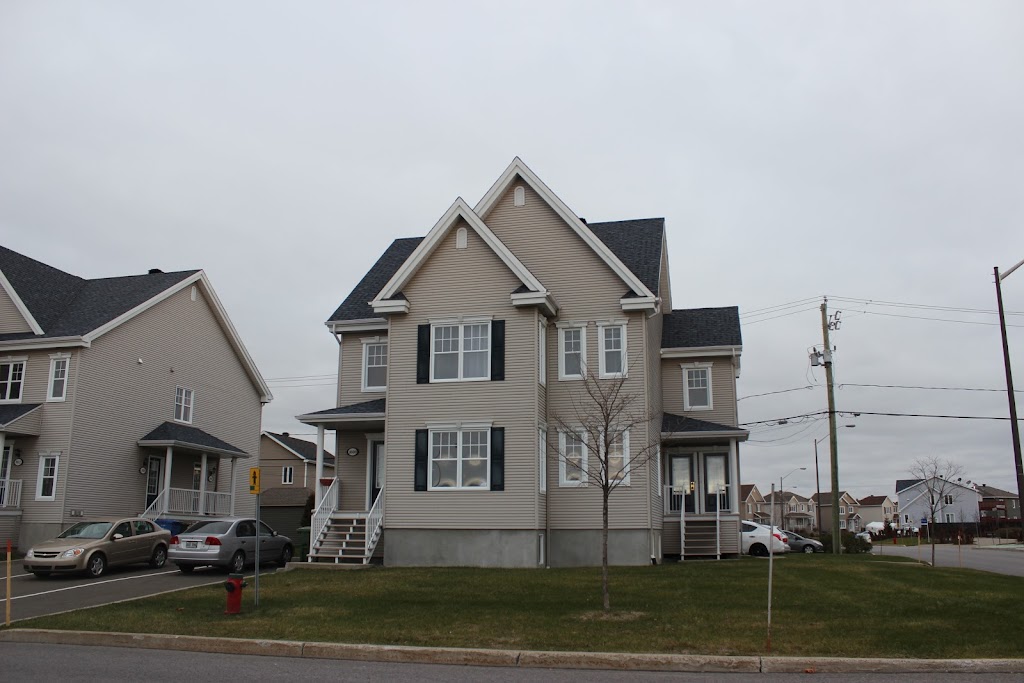 Les Triplex - Appartements locatifs à Duberger | Rue des Géraniums, Québec, QC G1M 0C1, Canada | Phone: (418) 564-3191