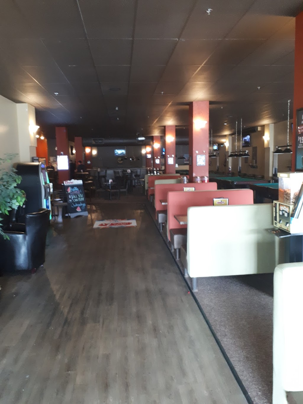 Doolys | 776 Sackville Dr, Lower Sackville, NS B4E 1R7, Canada | Phone: (902) 864-7890