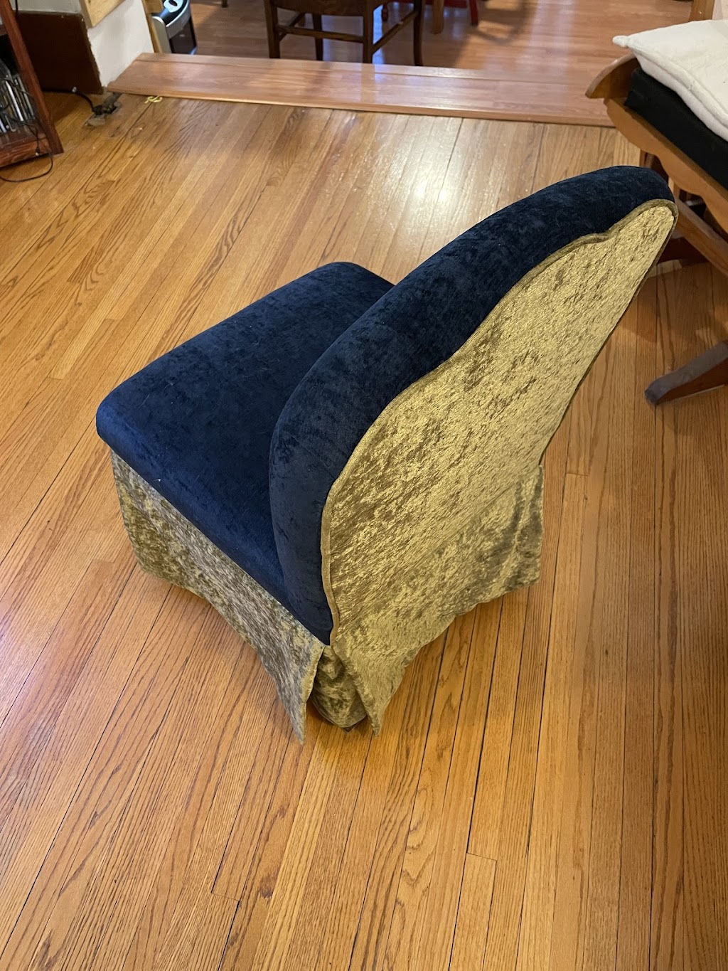 That Furniture Guy | 1495 Dublin Ave, Winnipeg, MB R3E 3G8, Canada | Phone: (204) 775-7511