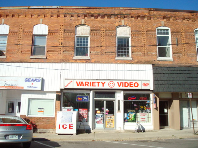 Cayuga Variety | 17 Cayuga St N, Cayuga, ON N0A 1E0, Canada | Phone: (905) 772-5783