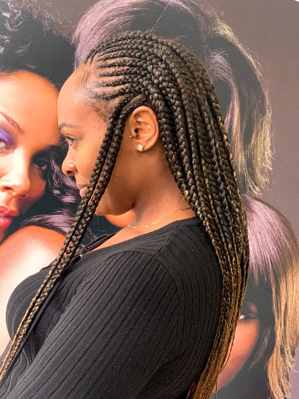 Funmi African Braids | 39 Bilanski Farm Rd, Brantford, ON N3S 0J7, Canada | Phone: (647) 913-4889