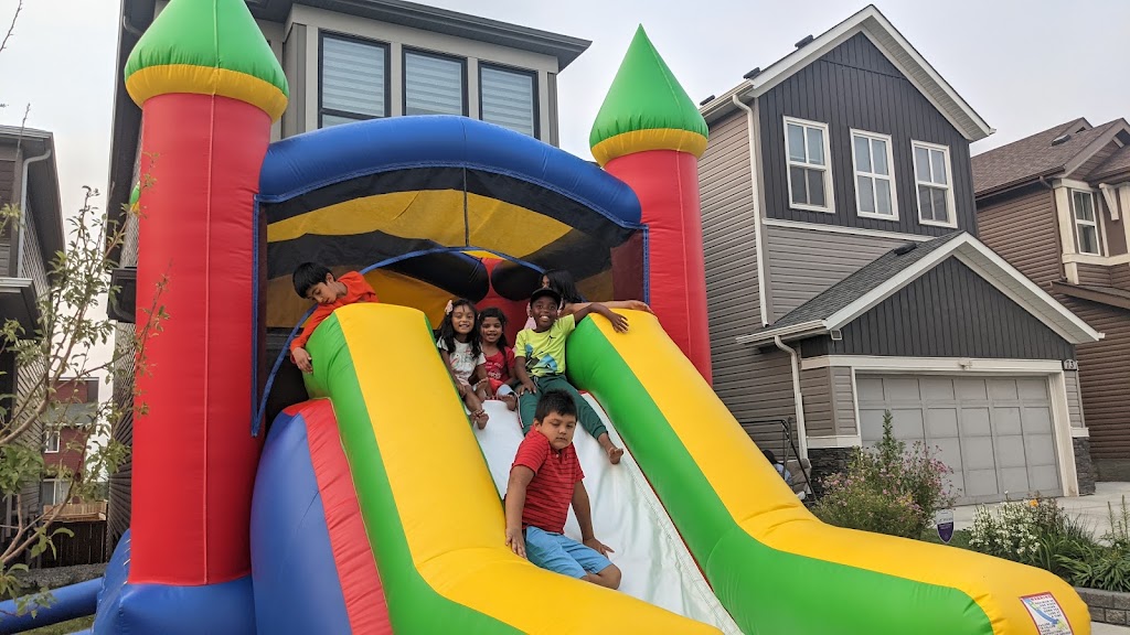 Airdrie Bouncy Castles | 393 Sagewood Dr SW, Airdrie, AB T4B 3N3, Canada | Phone: (587) 578-7161