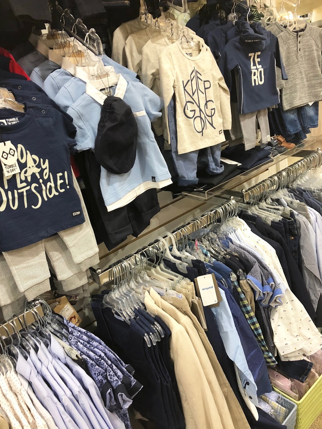 Kids Country Childrens Boutique Inc | 12994 Keele St #1, King City, ON L7B 1H7, Canada | Phone: (905) 833-5437