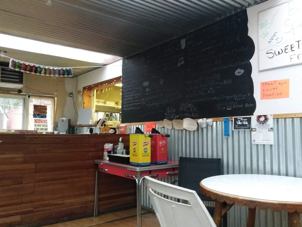 Robs Fresh Cut Fries | Kettle and Stony Point, FN, 9371 W Ipperwash Rd, Lambton Shores, ON N0N 1J1, Canada