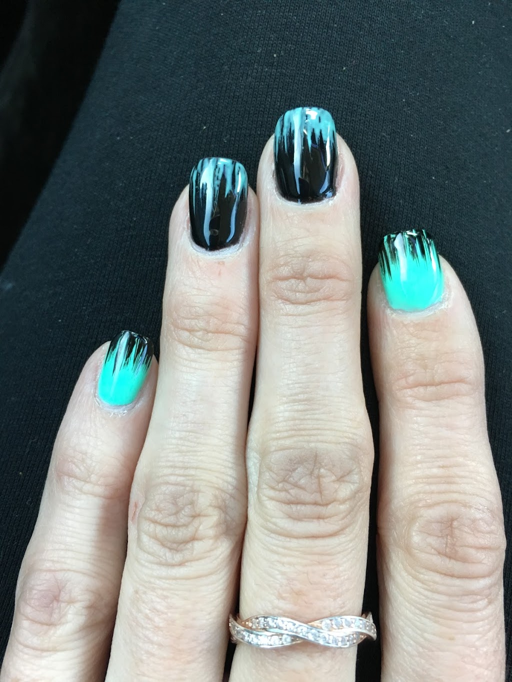 Nail Salon Brantford Hair & Nails 2000 | 206 King George Rd, Brantford, ON N3R 5L3, Canada | Phone: (519) 759-7807