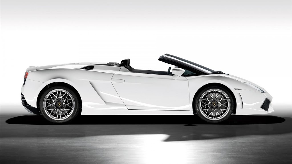 Affinity Luxury Car Rental | 2477 Motorway Blvd #7, Mississauga, ON L5L 3R2, Canada | Phone: (905) 828-7368