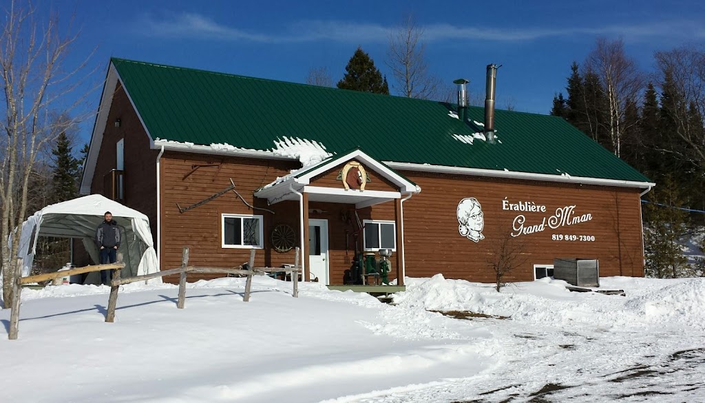 Érablière Grand-Mman | 953 QC-141, Saint-Herménégilde, QC J0B 2W0, Canada | Phone: (819) 849-7300