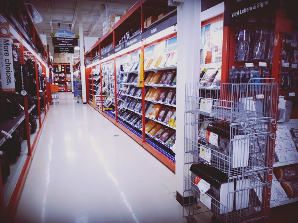 Staples London Wonderland | 3080 Wonderland Rd S, London, ON N6L 1A6, Canada | Phone: (519) 690-2049