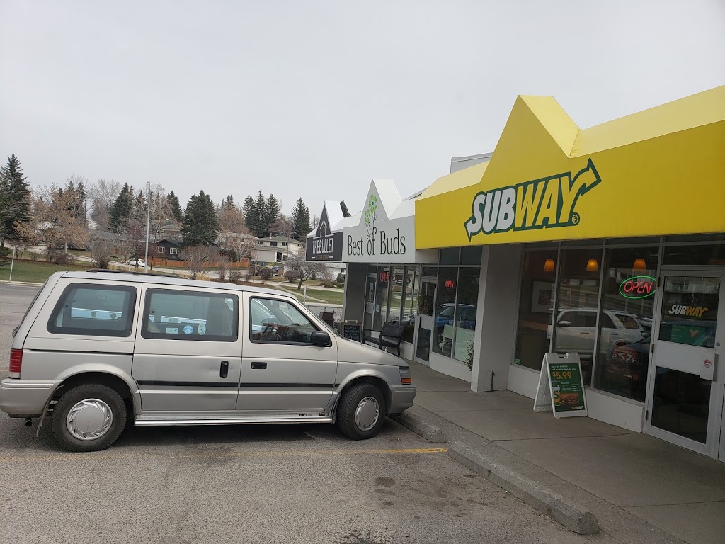 Subway | 728 Northmount Dr NW #4, Calgary, AB T2K 3K2, Canada | Phone: (403) 289-4642