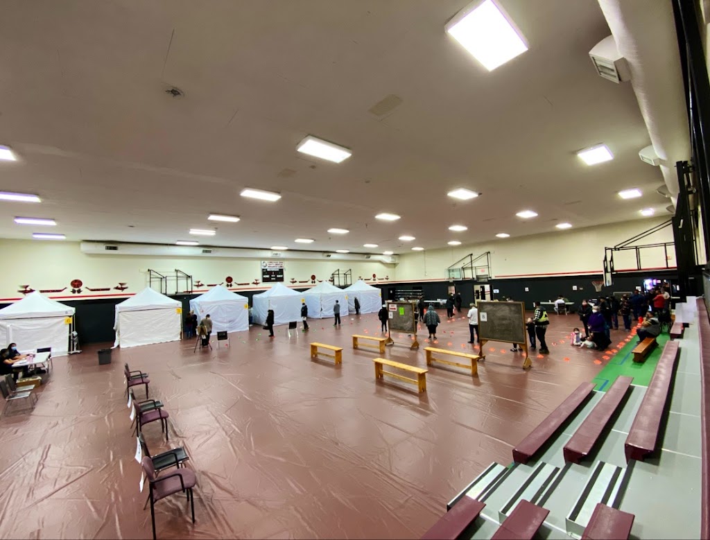 Si’em Lelum Gymnasium | 5574 River Rd, Duncan, BC V9L 6V9, Canada | Phone: (250) 748-1831