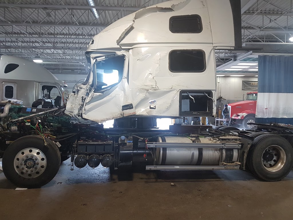 Paragon Collision Inc | 1889 Gage Crt, Mississauga, ON L5S 1S3, Canada | Phone: (905) 677-2300