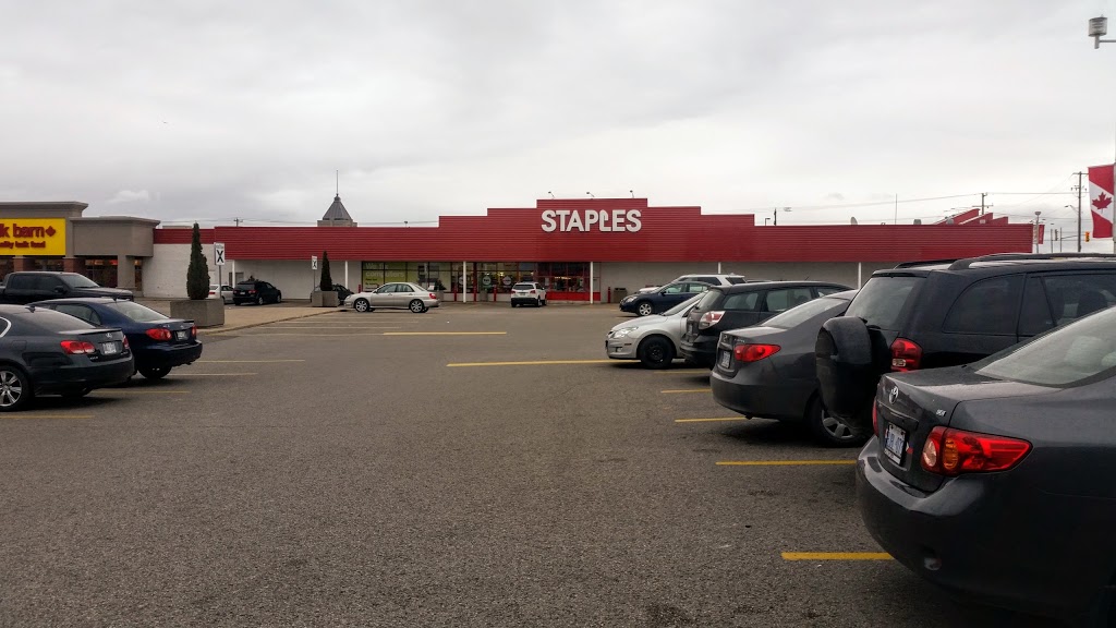 Staples | 14800 Yonge St Unit 180, Aurora, ON L4G 1N3, Canada | Phone: (905) 713-0367