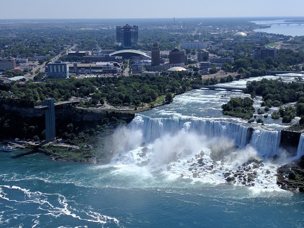 Skylon Tower | 5200 Robinson St, Niagara Falls, ON L2G 2A2, Canada | Phone: (905) 356-2651