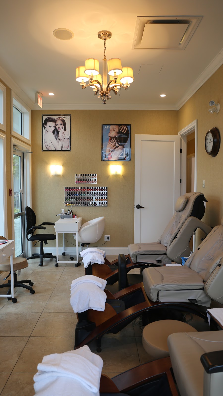 Le Sooke Spa | 6929 W Coast Rd level 1, Sooke, BC V9Z 0V1, Canada | Phone: (250) 642-7995