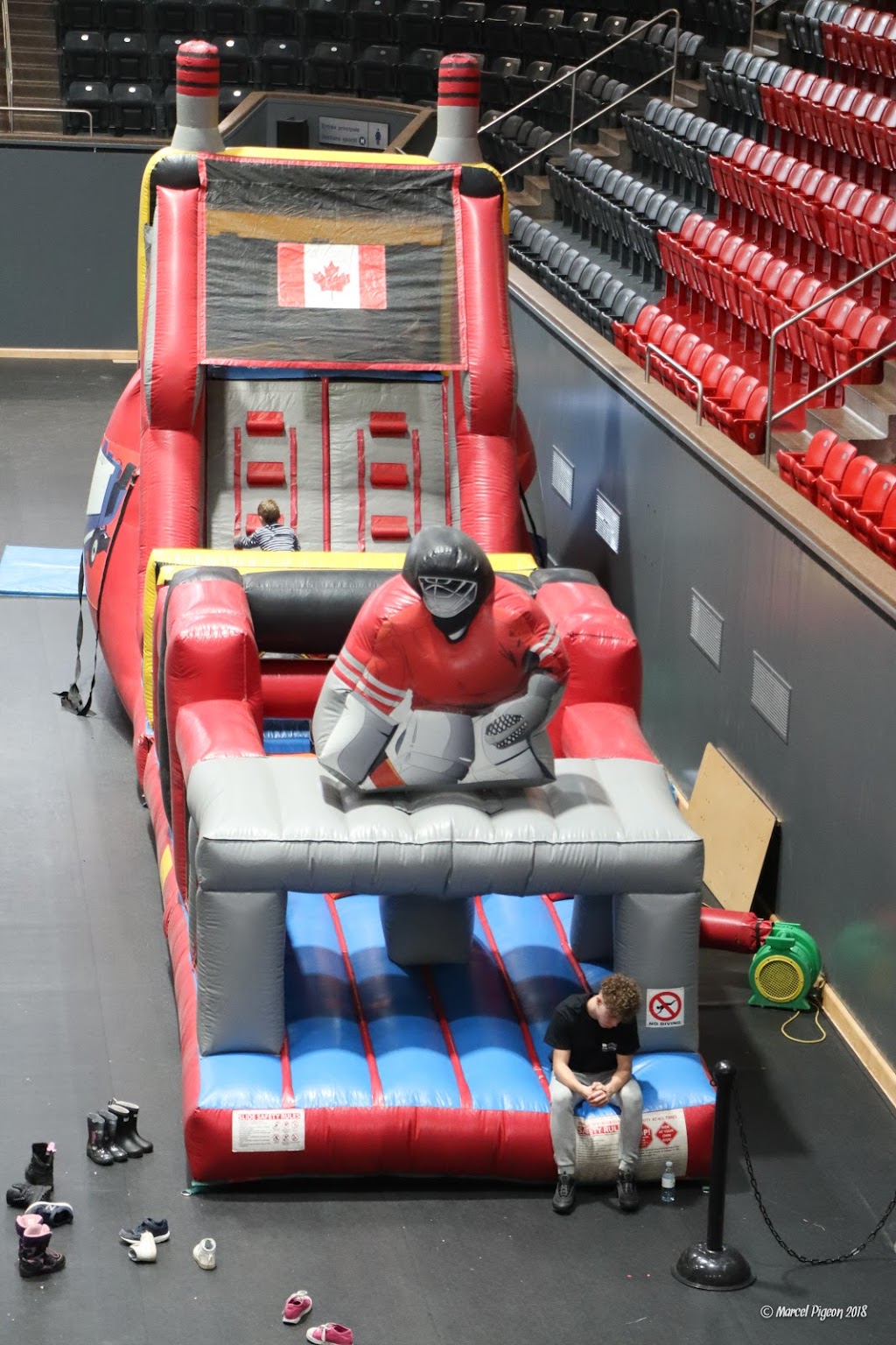 Centre Pierre Charbonneau | 3000 Rue Viau, Montréal, QC H1V 3J3, Canada | Phone: (514) 255-4222