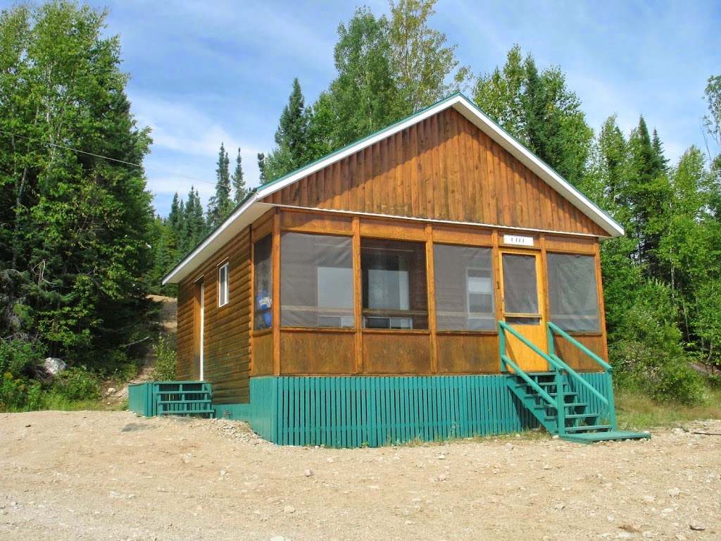 Pourvoirie du Lac des Coeurs/Lac Gilles | 46 Rue de la Réserve, Les Escoumins, QC G0T 1K0, Canada | Phone: (418) 233-2266
