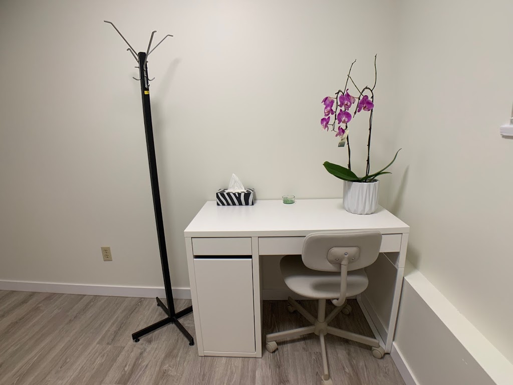Old plum tree Style Suite | 596 E 51st Ave, Vancouver, BC V5X 1C9, Canada | Phone: (604) 704-3322