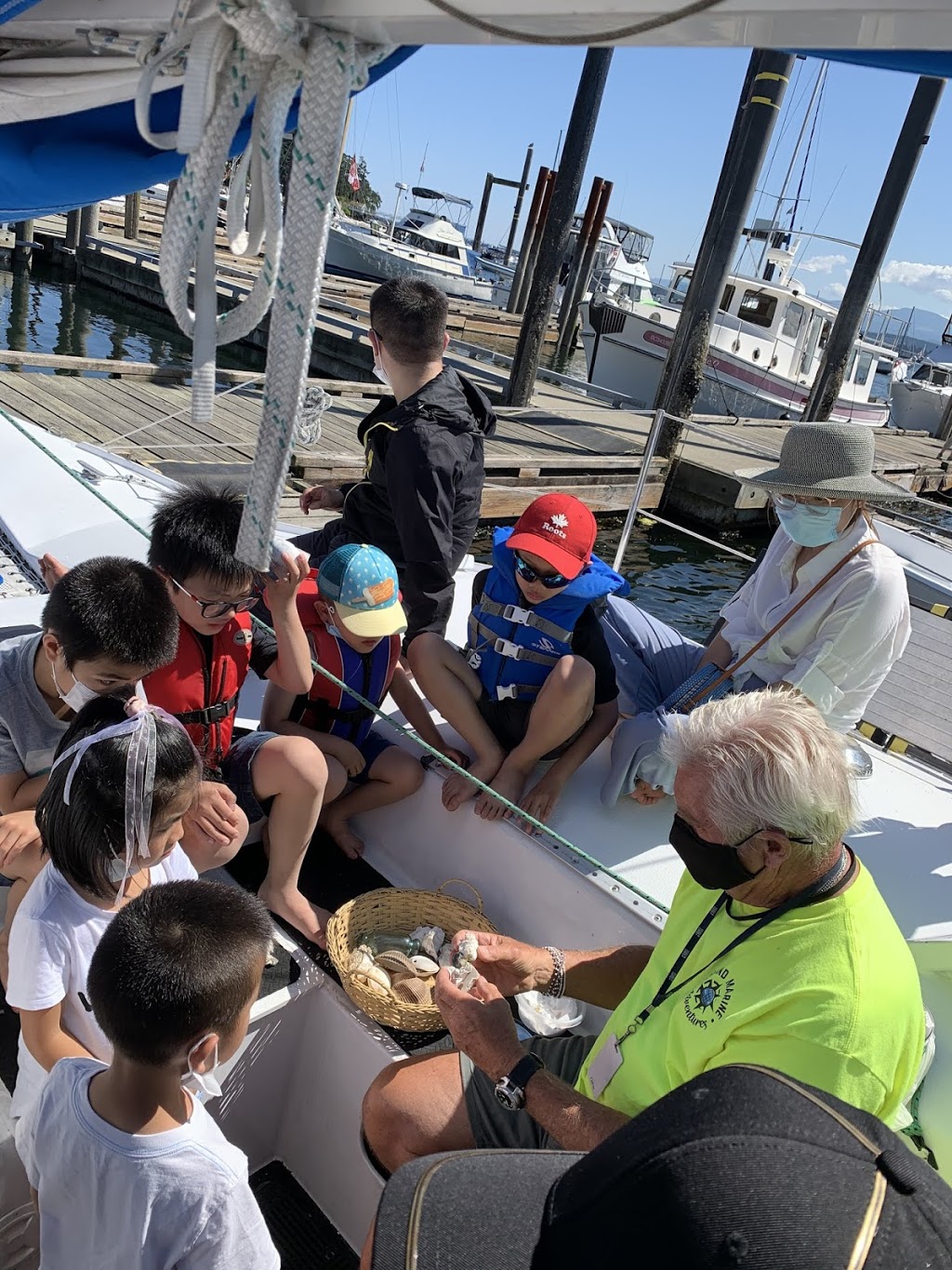 Island Marine Adventures | 1000 Stewart Ave, Nanaimo, BC V9S 4C9, Canada | Phone: (250) 714-5303