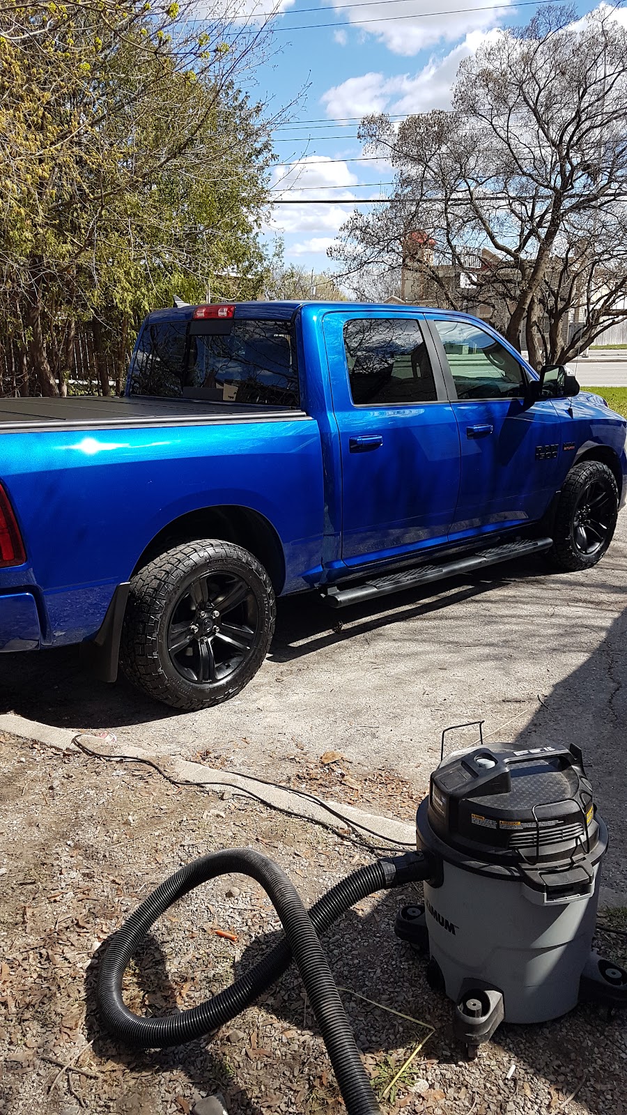 Cloud Nine Car Wash | 2087 Montréal Rd, Gloucester, ON K1J 6M6, Canada | Phone: (613) 748-0165