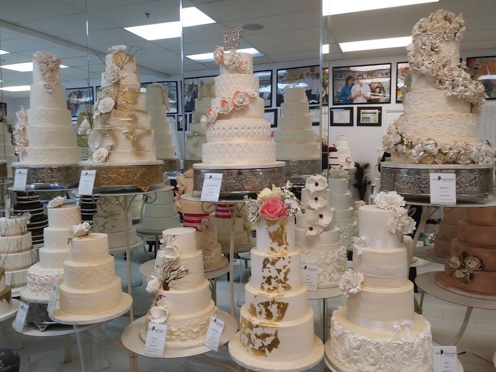 Just Temptations- Wedding cakes Mississauga | 448 Gibraltar Dr #1, Mississauga, ON L5T 2N8, Canada | Phone: (905) 565-0058