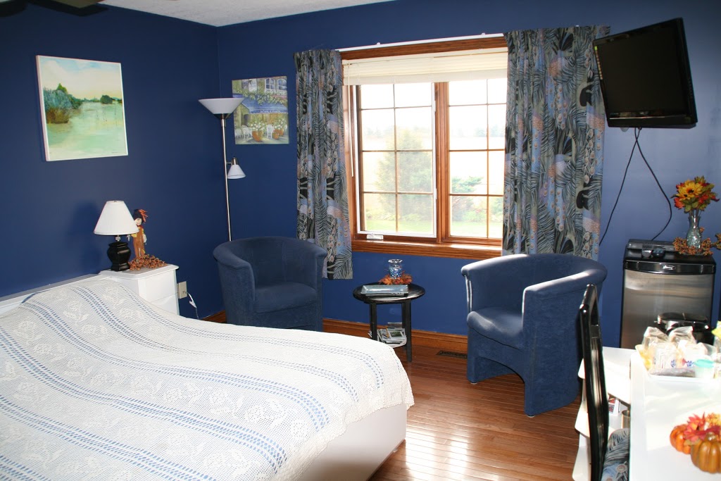 Just For You Bed and Breakfast | 6325 Dundas Street, Thamesford, ON N0M 2M0, Canada | Phone: (226) 781-2498