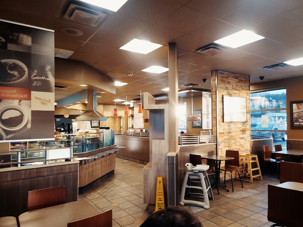 Tim Hortons | 104 Bd Don-Quichotte, LÎle-Perrot, QC J7V 6L7, Canada | Phone: (514) 453-6669