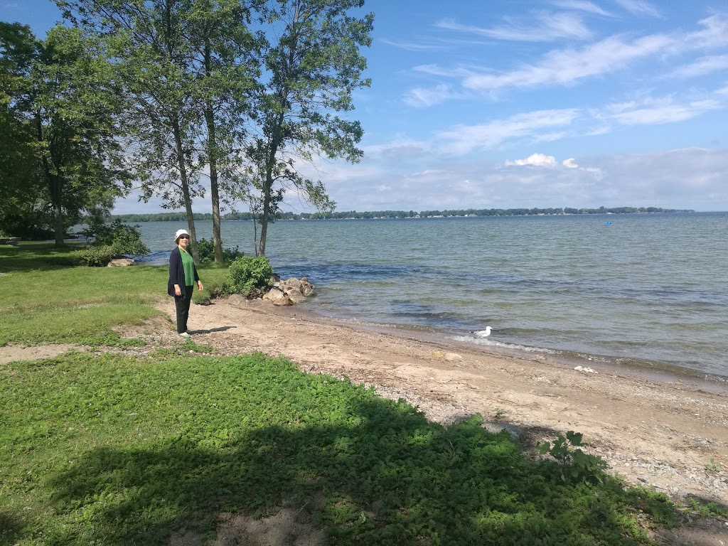 Holmes Point Park | 131 Holmes Point Rd, Pefferlaw, ON L0E 1N0, Canada | Phone: (905) 476-4301