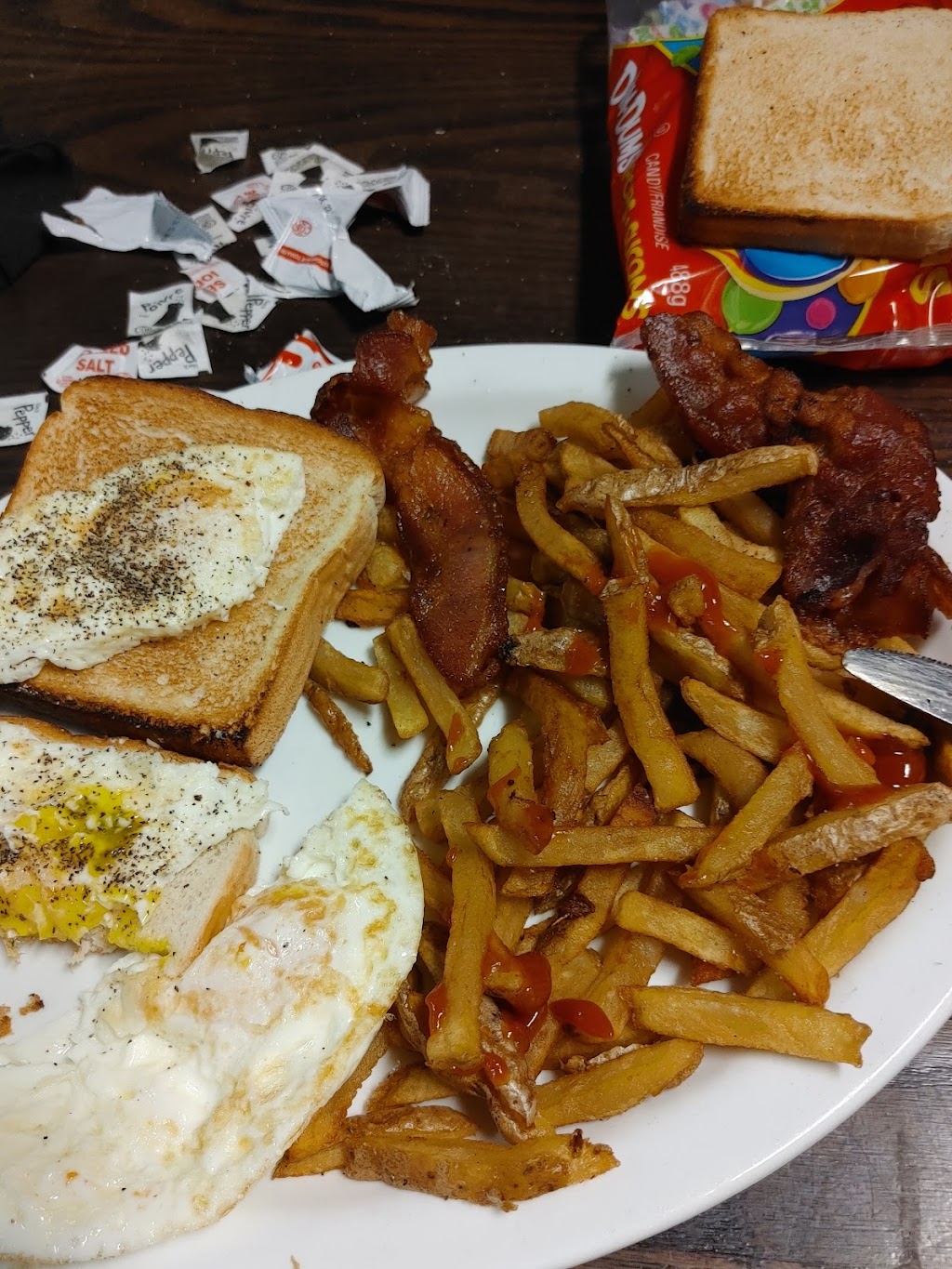 Dearborn Restaurant | 105 Lexington Rd, Waterloo, ON N2J 4R7, Canada | Phone: (519) 746-0321