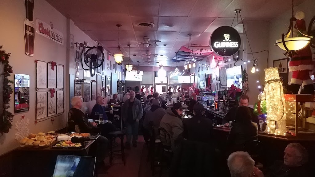 Malones Tavern | 117 Ellesmere Rd, Scarborough, ON M1R 4C3, Canada | Phone: (416) 445-5678
