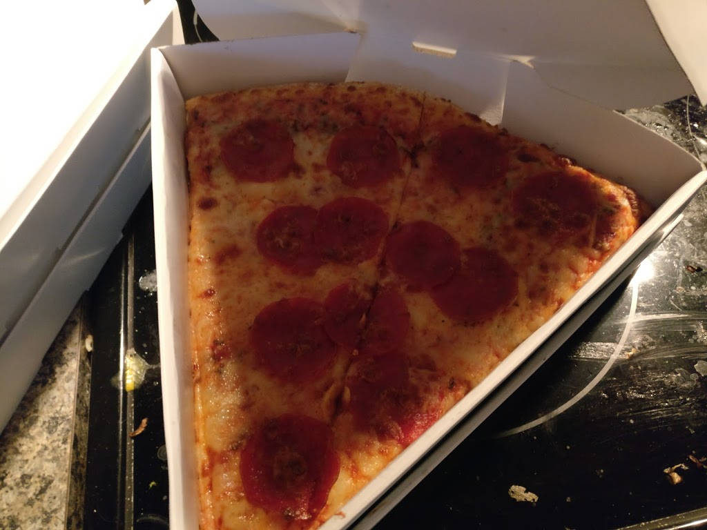Davenport Pizza | 615 Davenport Rd, Waterloo, ON N2V 2G2, Canada | Phone: (519) 725-4404