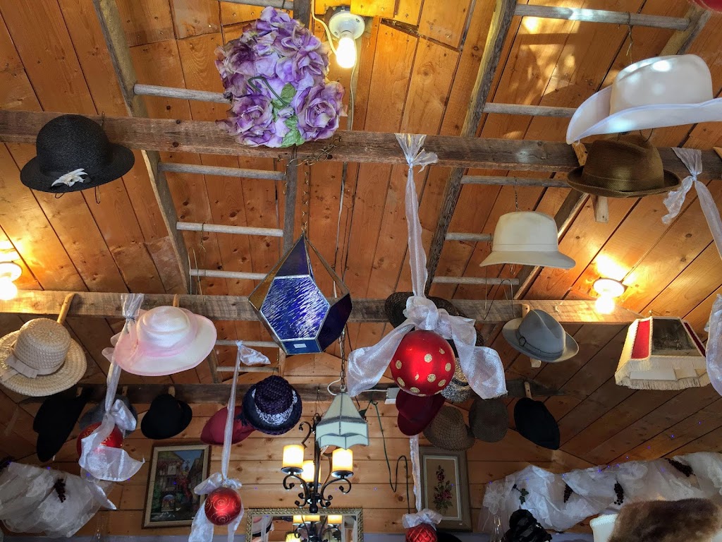 Woodchips What Knots Classy Collectibles and Antiques | 1554 Rte 475Hy, Baie de Bouctouche, NB E4S 4R2, Canada | Phone: (506) 743-5222