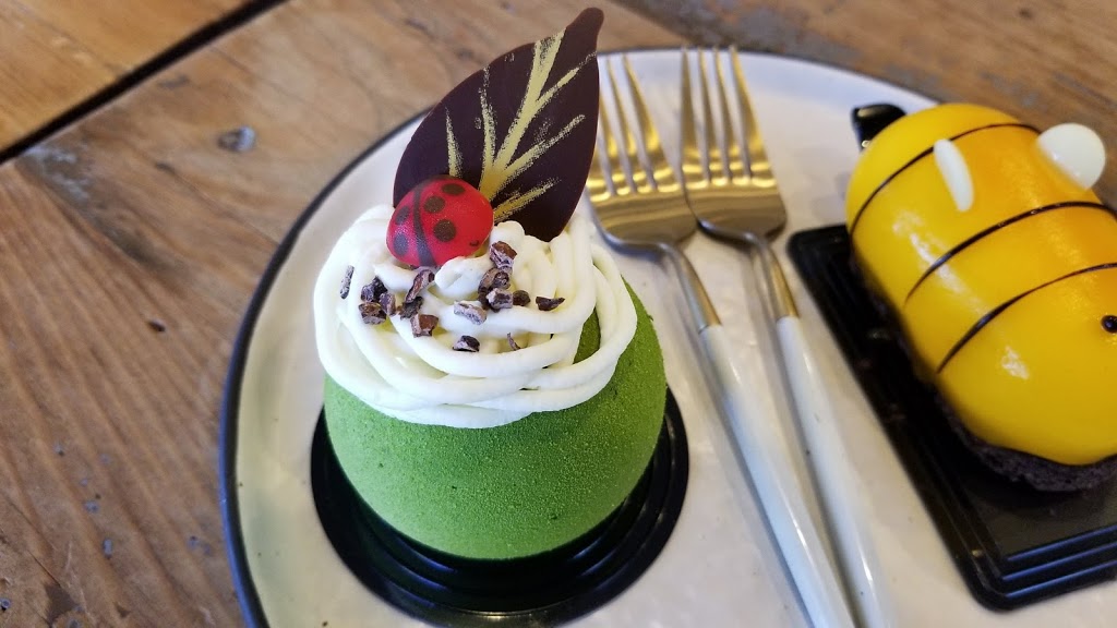 Mr. Mustache Tea & Dessert | 110-6125 Sussex Ave, Burnaby, BC V5H 4G1, Canada | Phone: (604) 559-6125