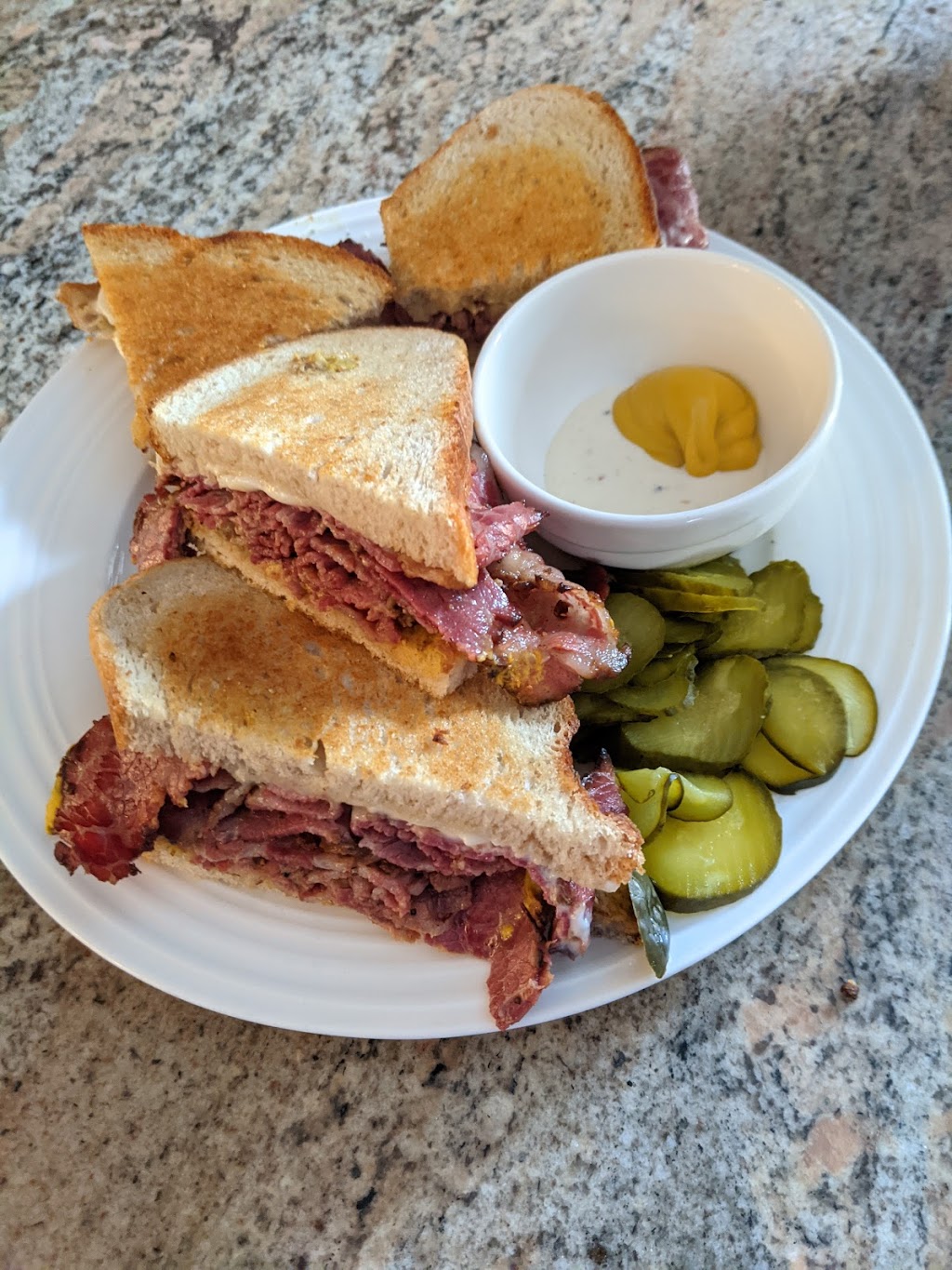 The Station House BBQ & Lounge | 4132 Nova Scotia Trunk 2, Wellington, NS B2T 1A3, Canada | Phone: (902) 403-2112