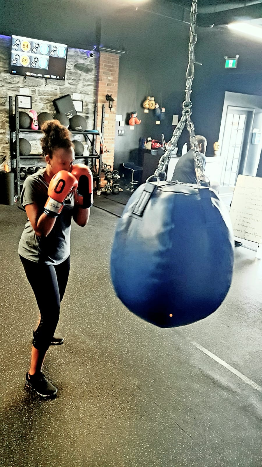 10Count Fitness DDO West Island 45 min Kickboxing | 3639 Bd des Sources, Dollard-des-Ormeaux, QC H9B 2K4, Canada | Phone: (514) 676-0889
