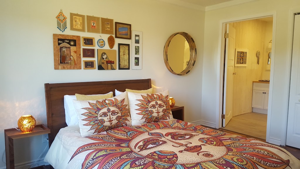 Orange Bicycle Guesthouse and Gardens | 5 Warner Bay Rd, Tobermory, ON N0H 2R0, Canada | Phone: (519) 783-1383