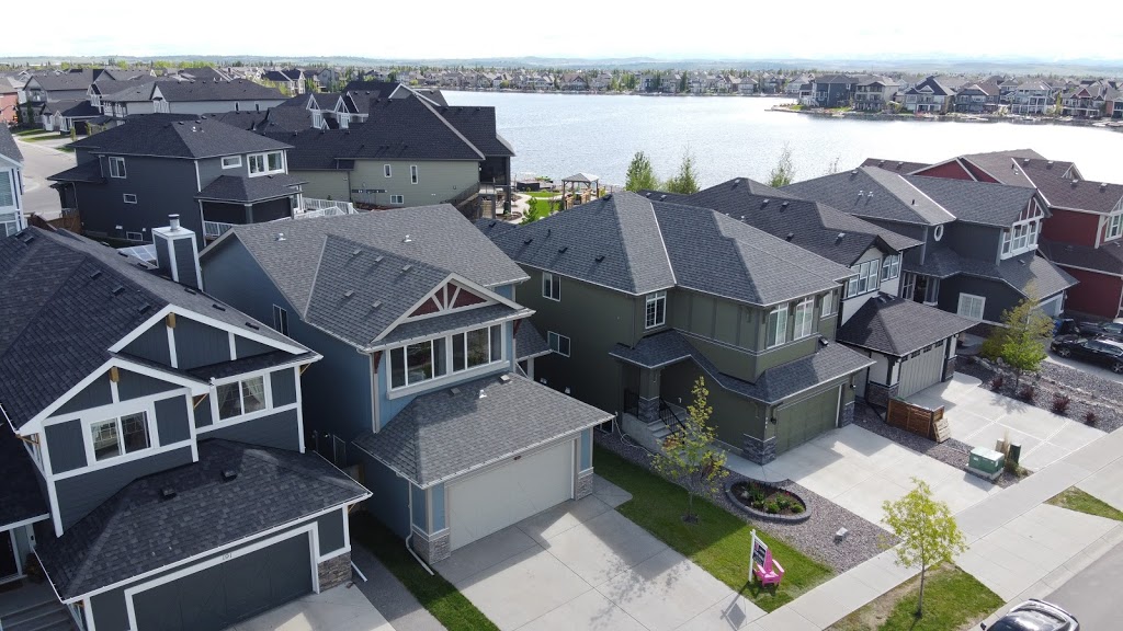 The Big Pink Chair Real Estate - EXP Realty | 6325 12 St SE #7, Calgary, AB T2H 2K1, Canada | Phone: (587) 401-6001