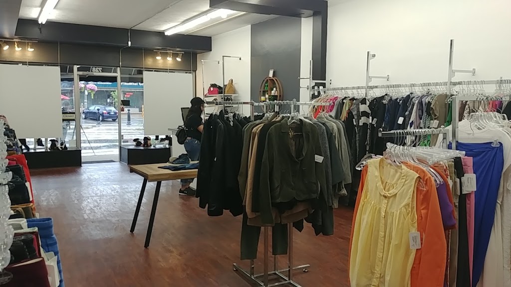 Hello Again | 728 Belmont Ave W, Kitchener, ON N2M 1P2, Canada | Phone: (519) 749-8167