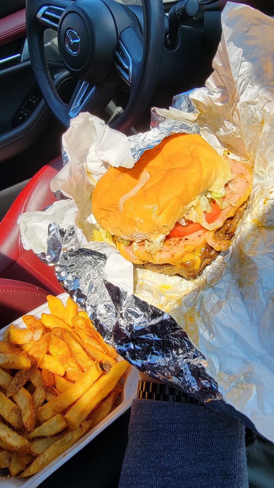 The Burger Shack & More... | 800 Taunton Rd W, Oshawa, ON L1L 0P0, Canada | Phone: (905) 244-5222